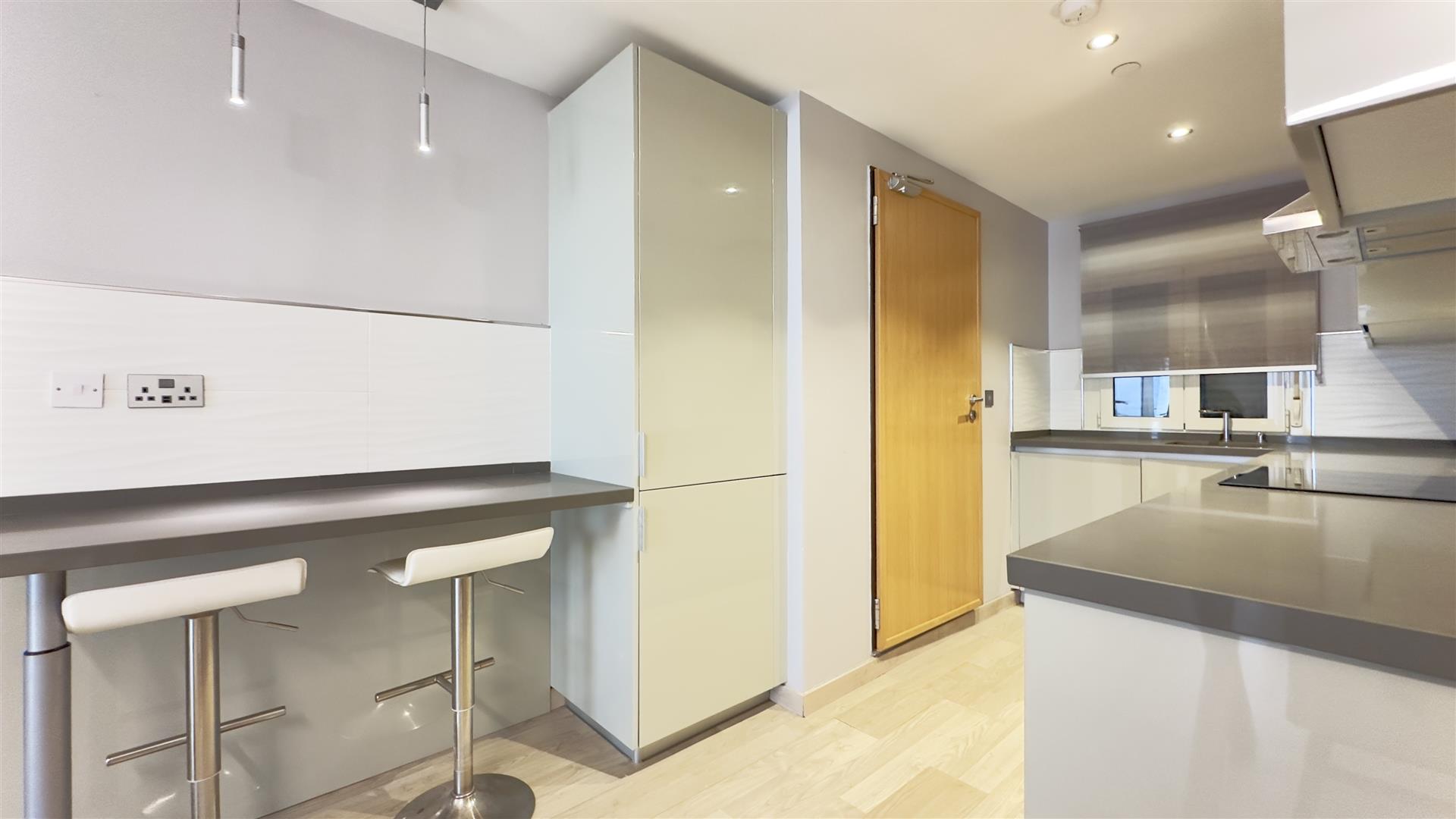 Image of Apartment - 2 Bedrooms - 1 Bathrooms for Sale in Beach View Terraces-Gibraltar, Image 3